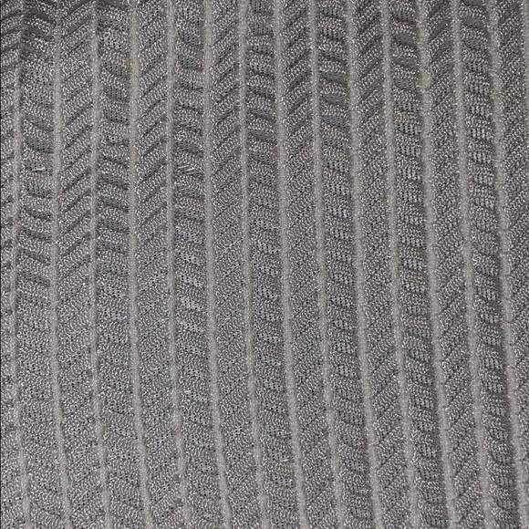 White dress - Picture 4 of 4